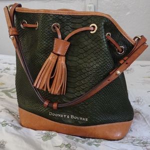 Dooney & Bourke Bag